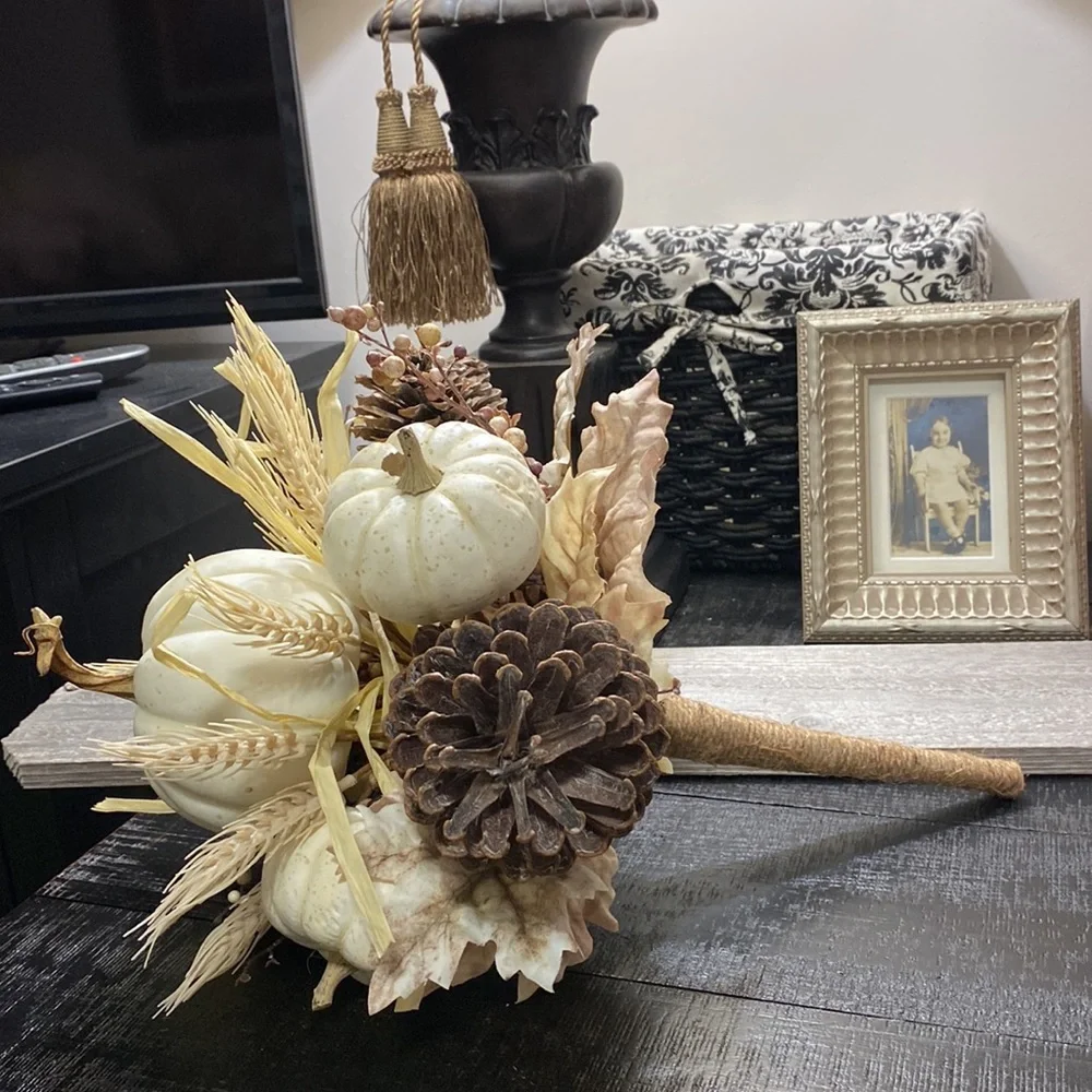 NWT Neutral White Pumpkin and Pinecone Fall Bouquet - Home Accents!
